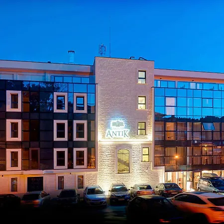 Antik 3*