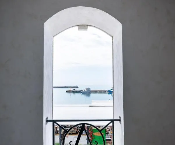 Ξενοδοχείο Antik 3*