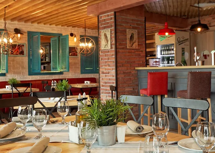 Ξενοδοχείο Antik 3*